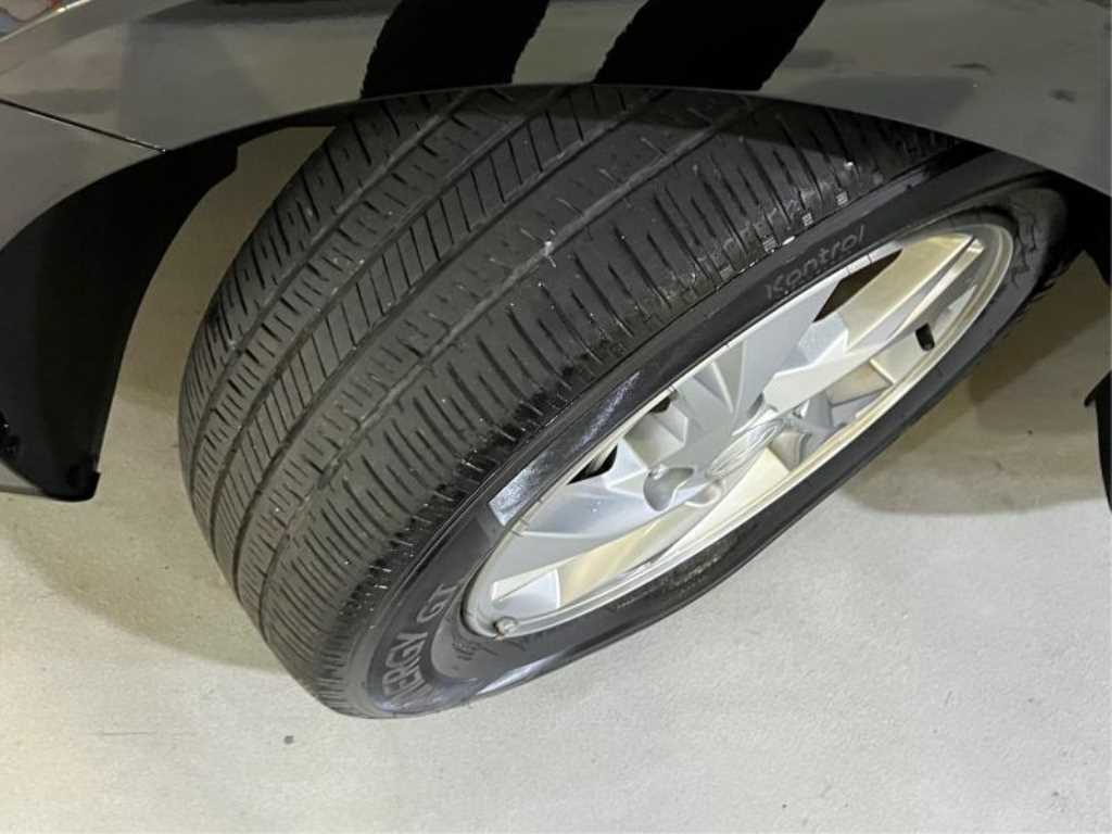Hyundai Avante — photo 16