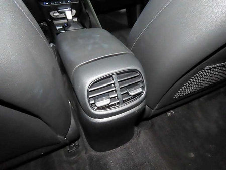Hyundai Avante — photo 17