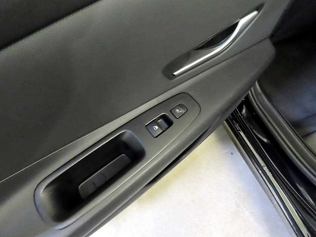 Hyundai Avante — photo 18