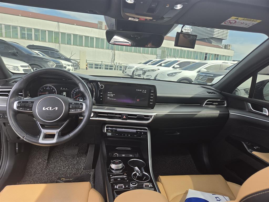 Kia K5 — photo 06
