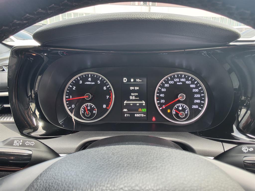Kia K5 — photo 09