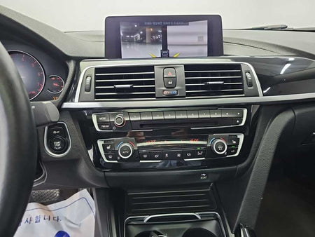 BMW 4-Series — photo 10