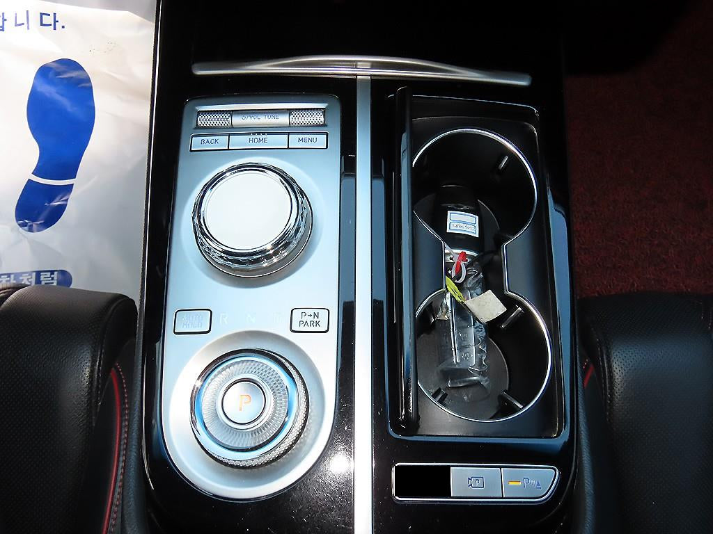 Genesis G80 — photo 11