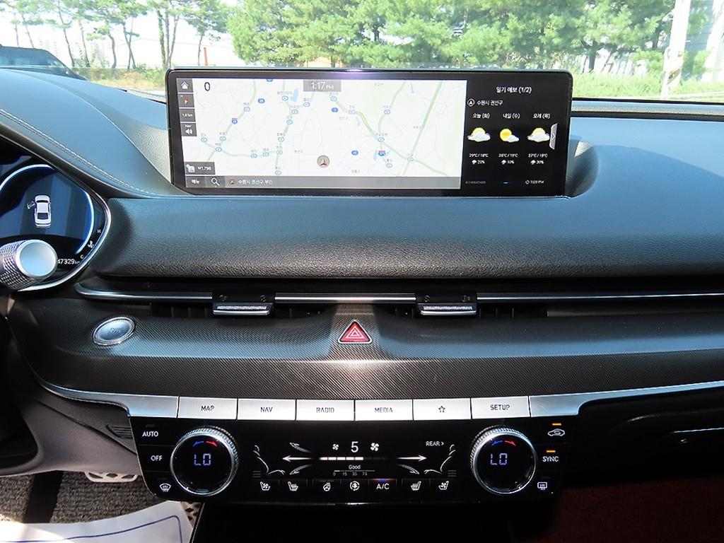 Genesis G80 — photo 14