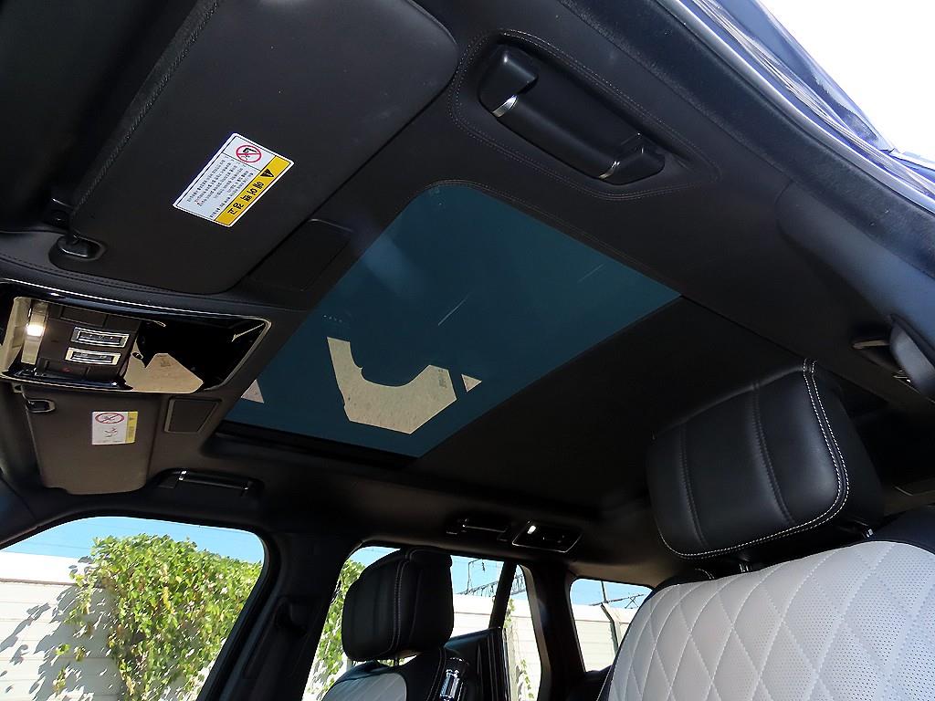 Land Rover Range Rover — photo 17