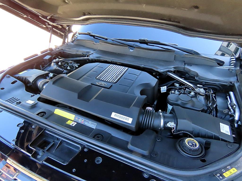 Land Rover Range Rover — photo 19