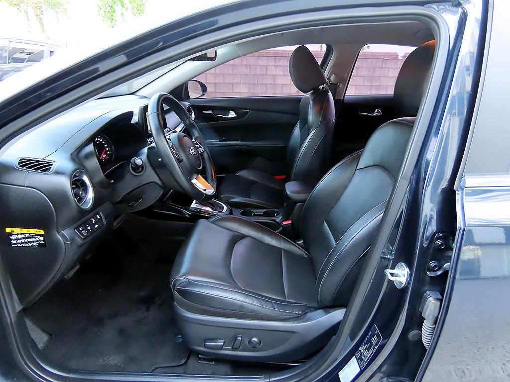 Kia K3 — photo 05