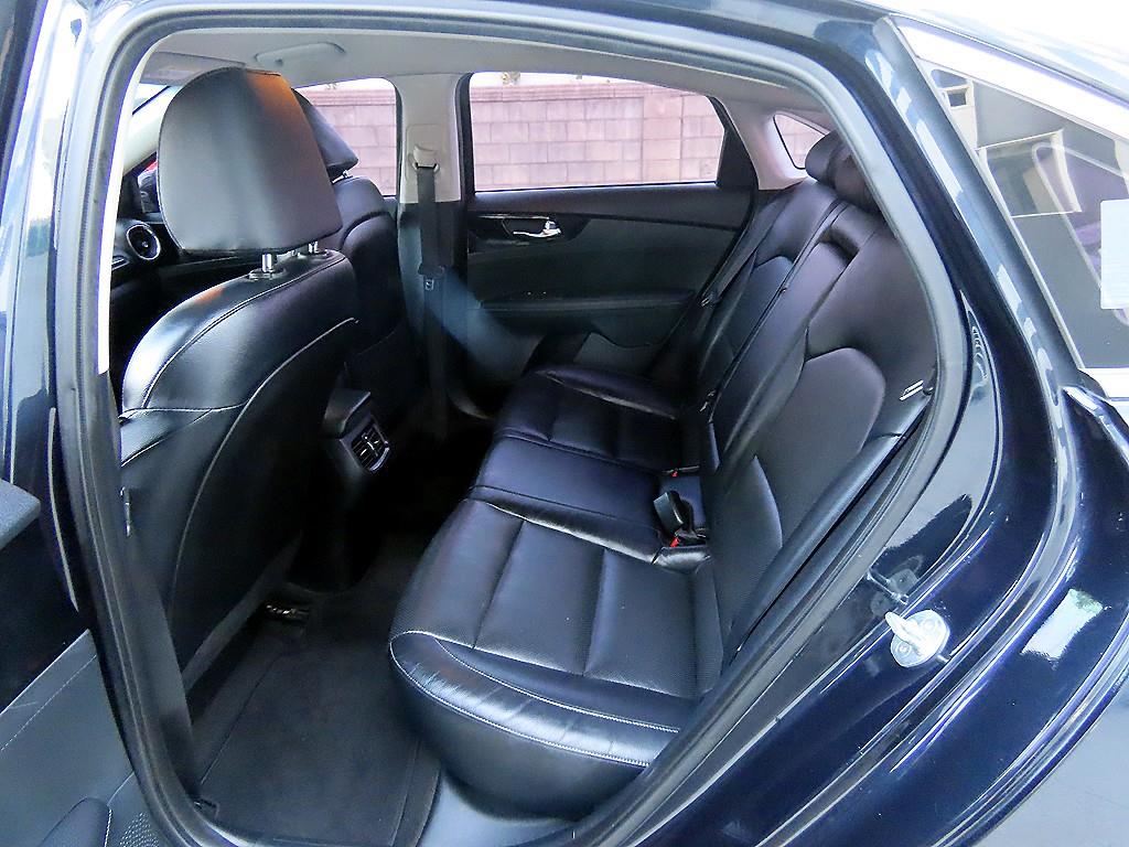 Kia K3 — photo 06
