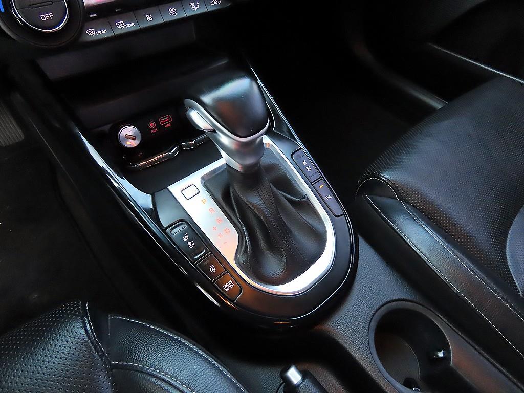 Kia K3 — photo 10