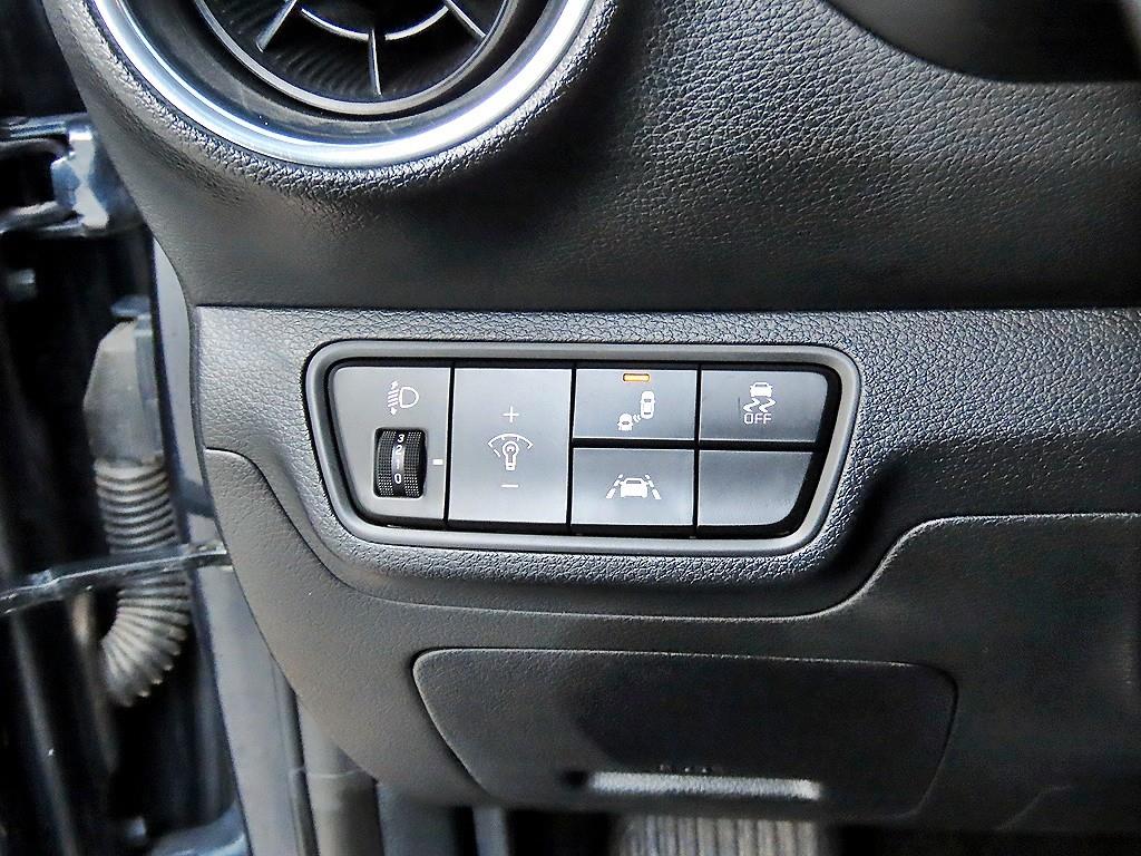 Kia K3 — photo 12