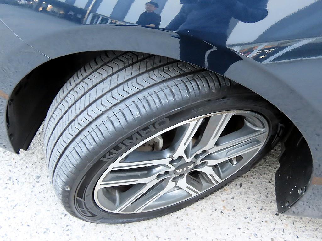 Kia K3 — photo 20