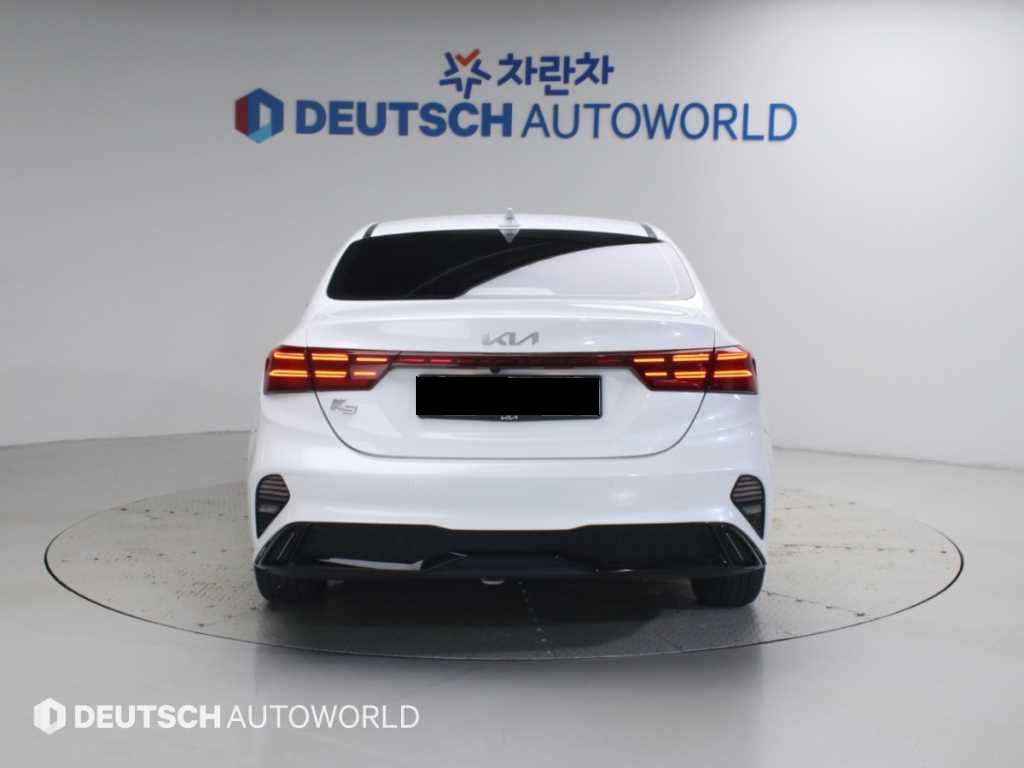 Kia K3 — photo 04