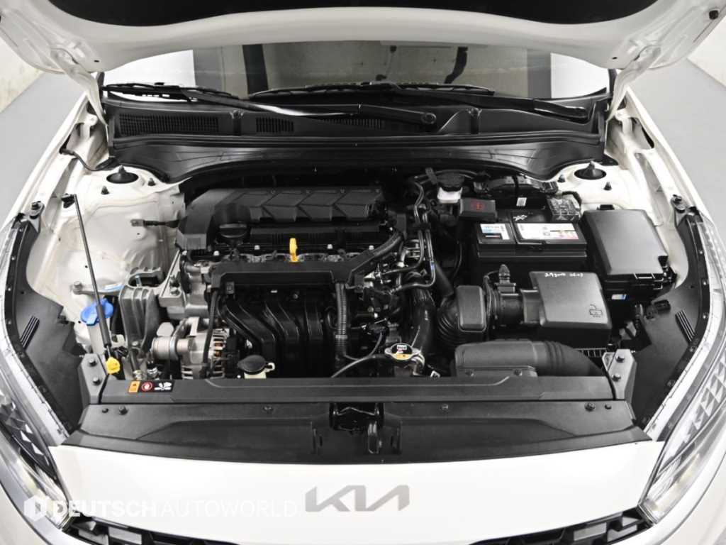 Kia K3 — photo 06