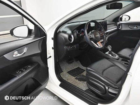Kia K3 — photo 11