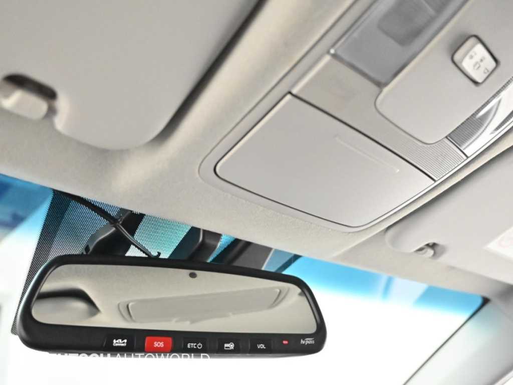 Kia K3 — photo 18