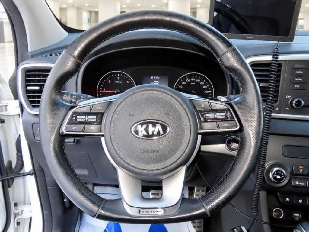 Kia Sportage — photo 08
