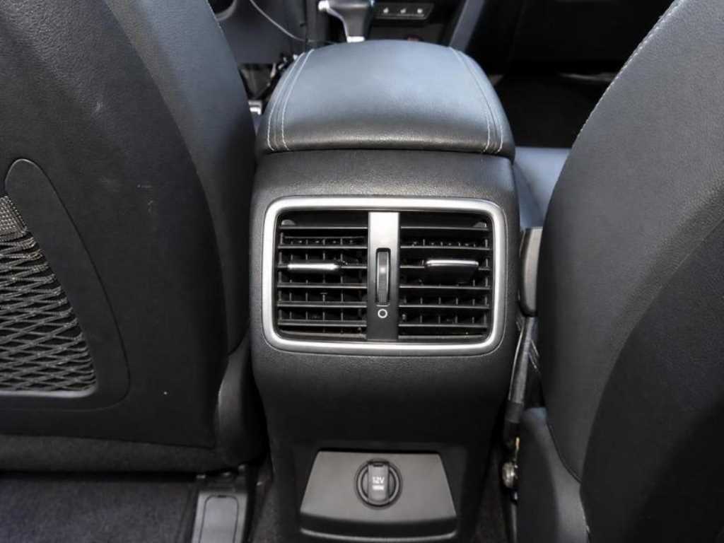 Kia Sportage — photo 17