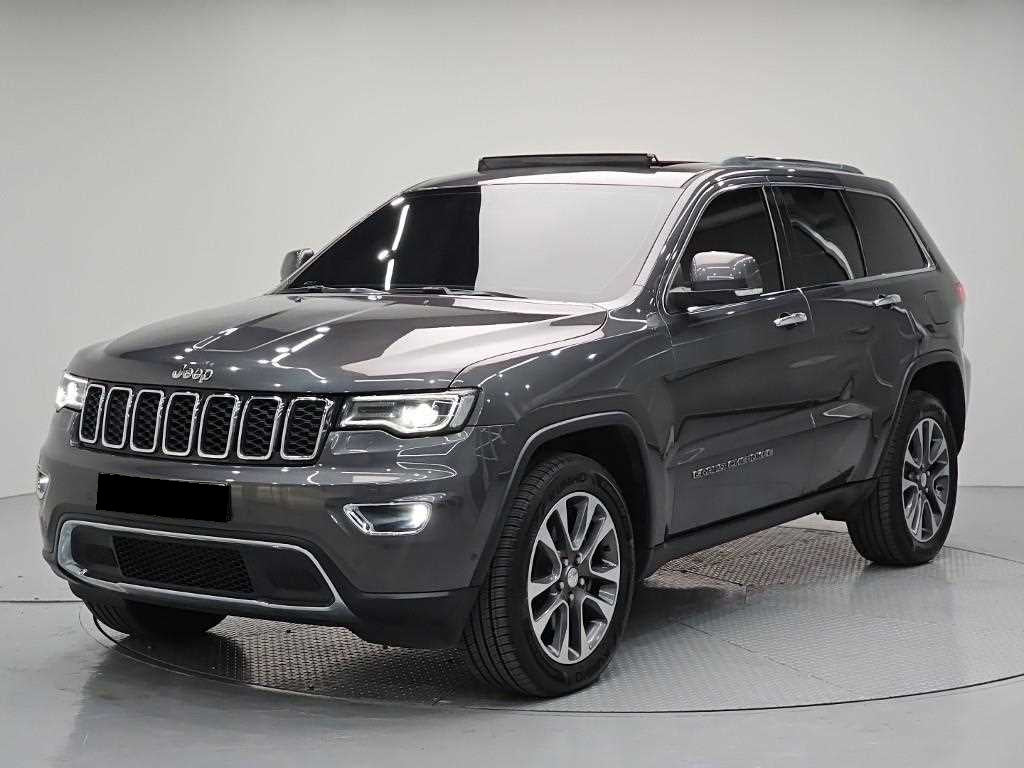 Jeep Cherokee — photo 01