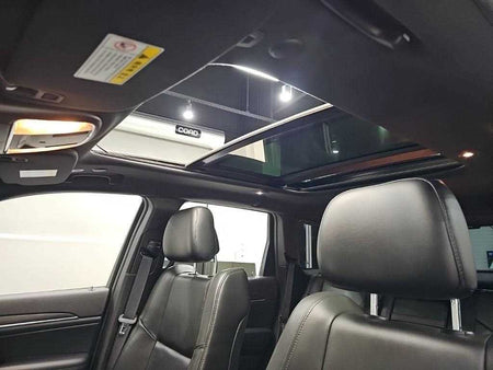 Jeep Cherokee — photo 14