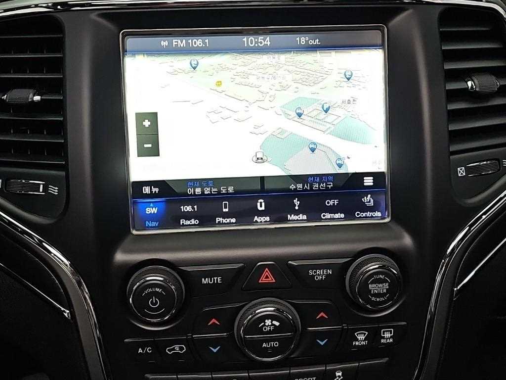 Jeep Cherokee — photo 15