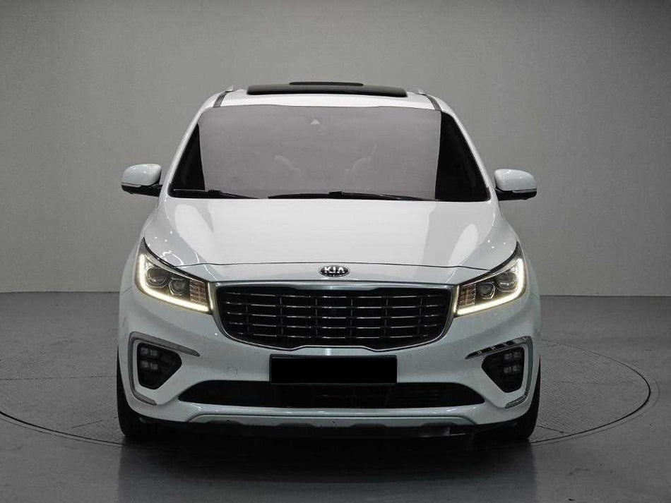 Kia Carnival — photo 02