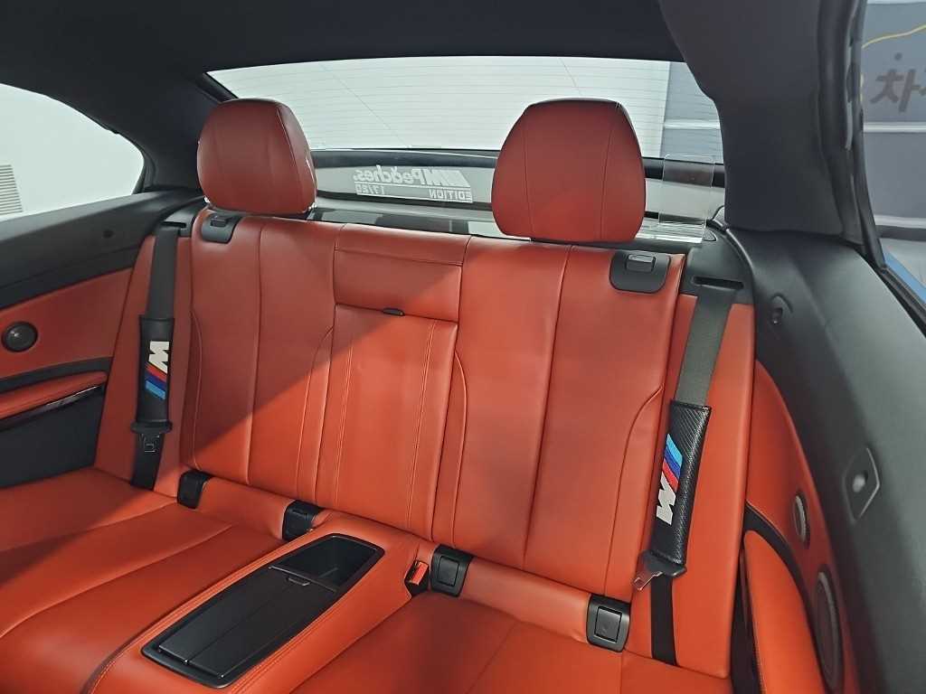 BMW M4 — photo 12