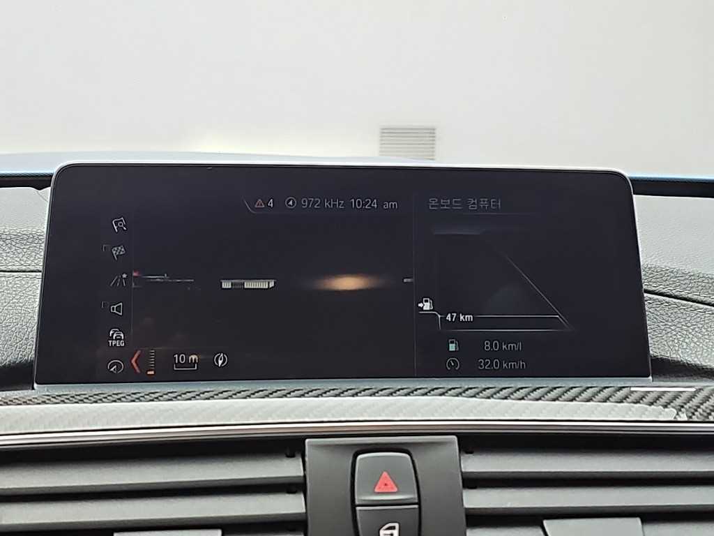 BMW M4 — photo 13