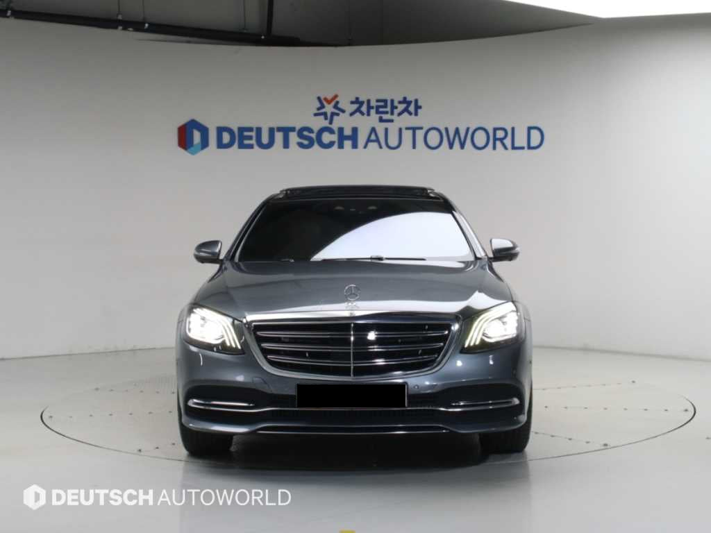 Mercedes-Benz S-Class — photo 03