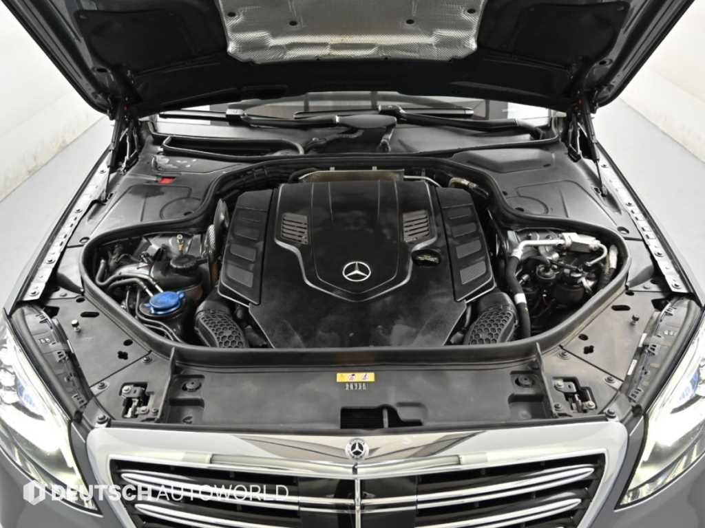 Mercedes-Benz S-Class — photo 06
