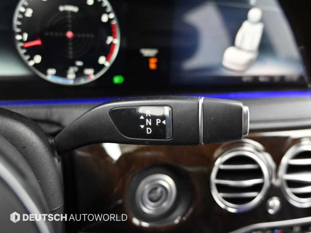 Mercedes-Benz S-Class — photo 09