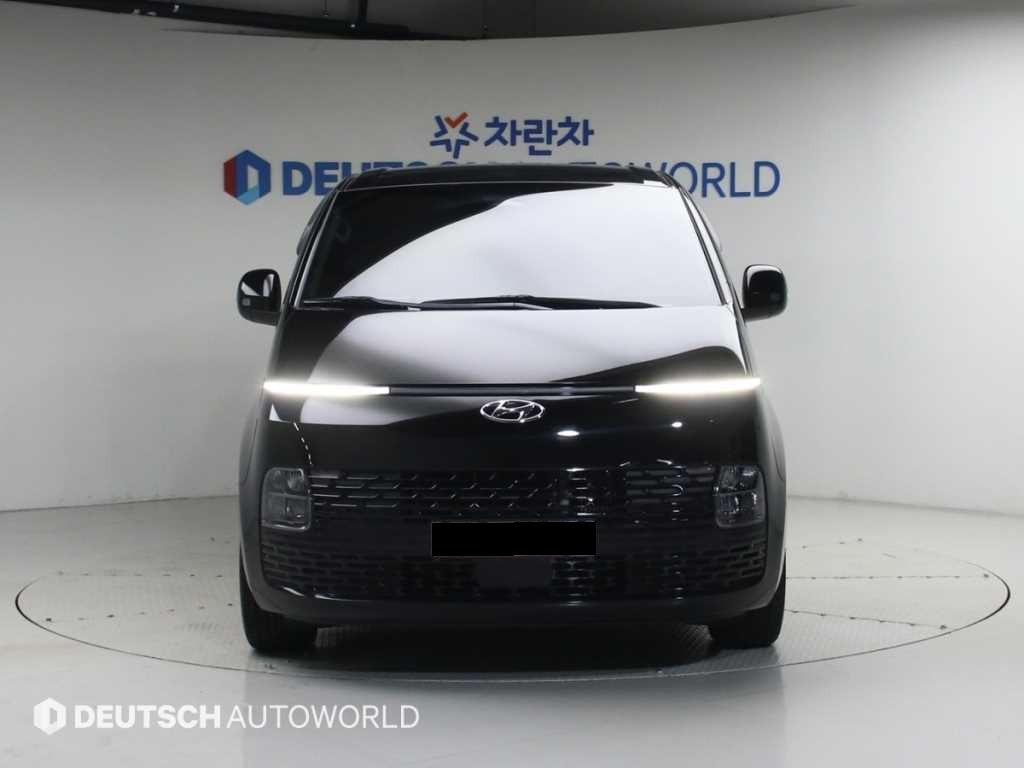 Hyundai Staria — photo 03
