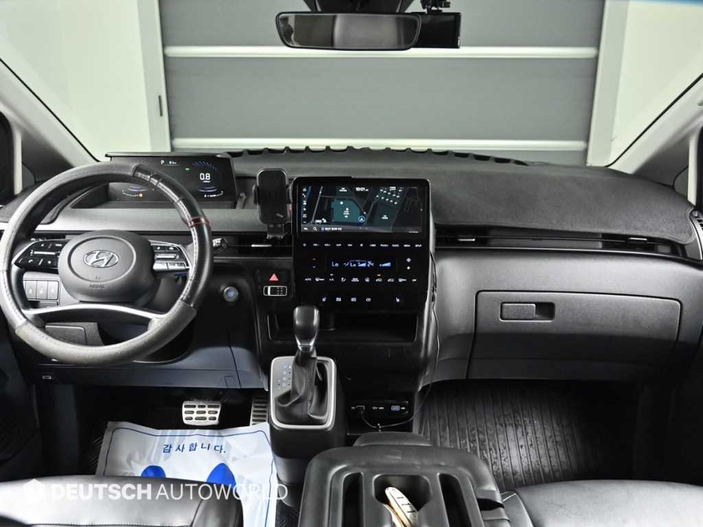 Hyundai Staria — photo 07