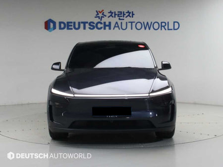 Tesla Model Y — photo 03
