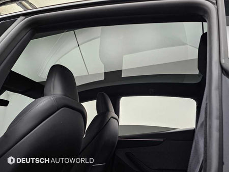 Tesla Model Y — photo 18