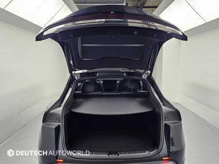 Tesla Model Y — photo 19