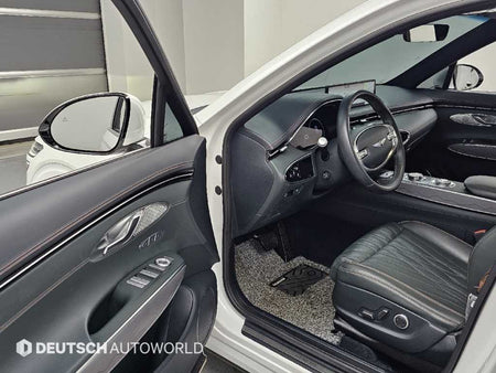 Genesis GV70 — photo 11