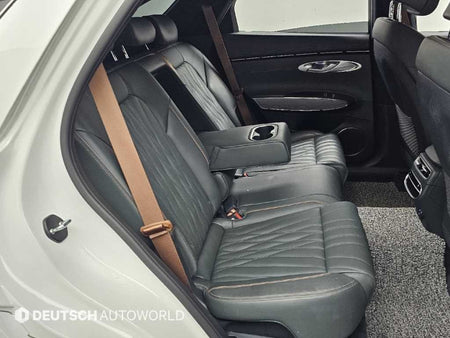 Genesis GV70 — photo 12