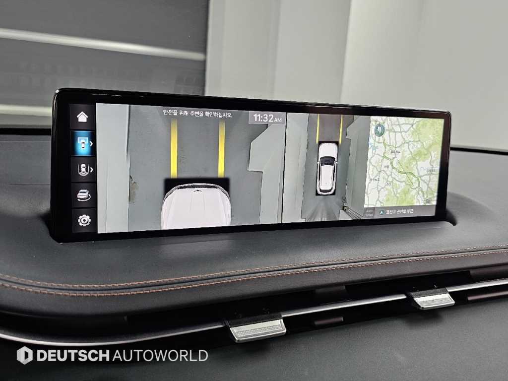 Genesis GV70 — photo 15
