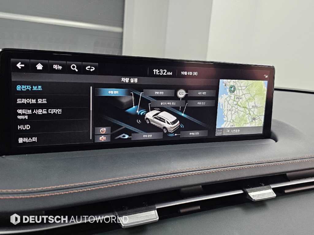 Genesis GV70 — photo 17