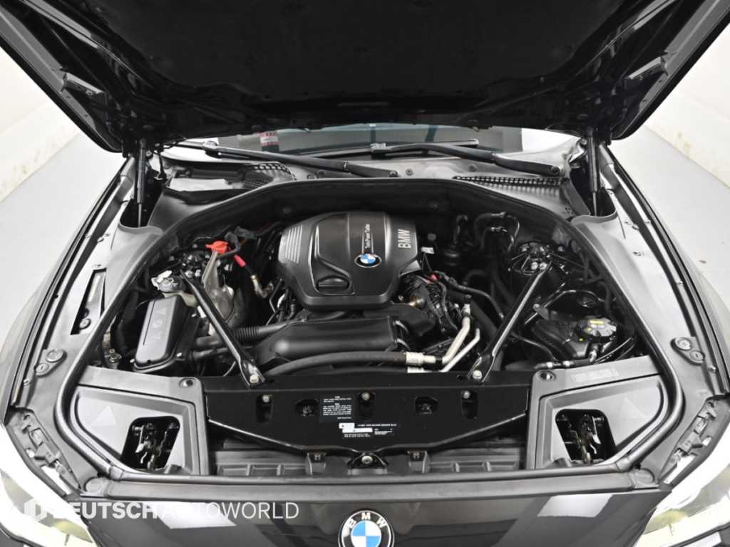 BMW 5-Series — photo 06
