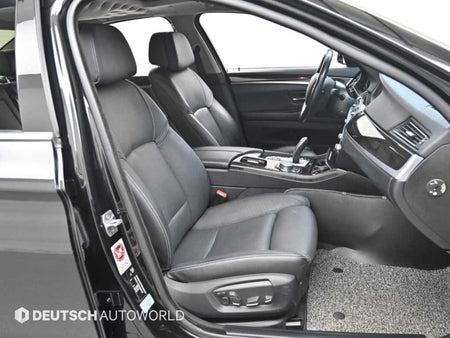 BMW 5-Series — photo 10