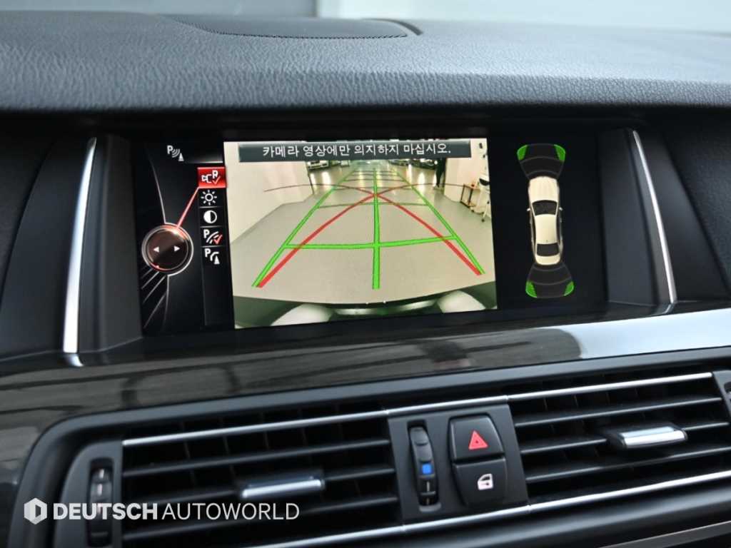 BMW 5-Series — photo 15