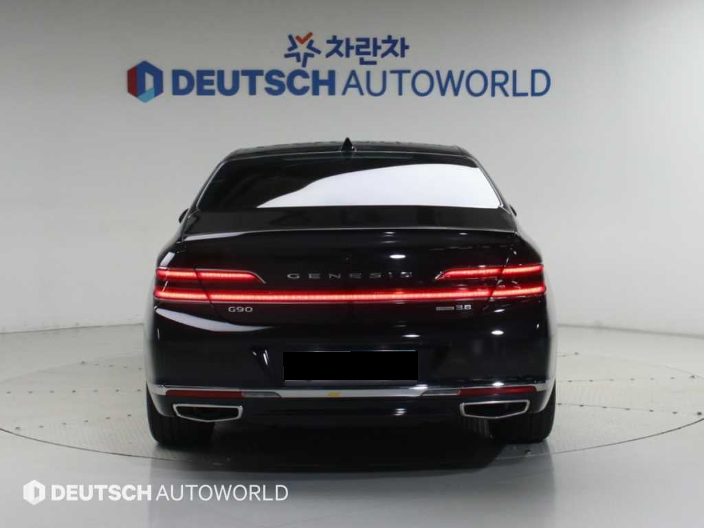 Genesis G90 — photo 04