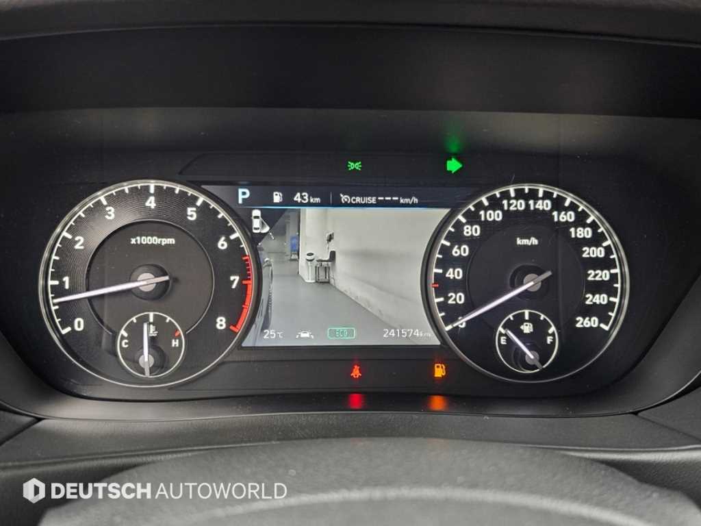 Genesis G90 — photo 08