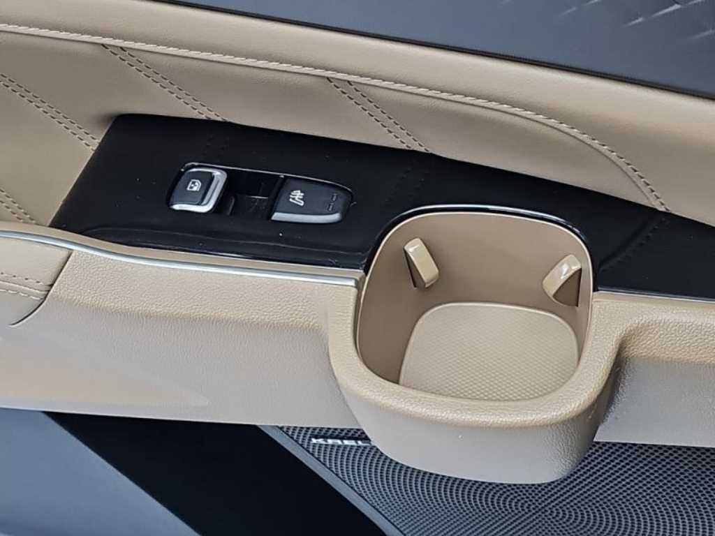 Kia Sorento — photo 14