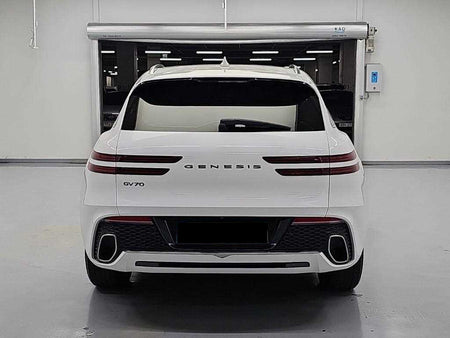 Genesis GV70 — photo 03