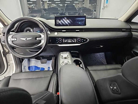 Genesis GV70 — photo 07