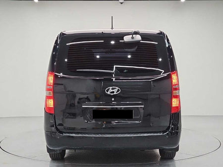 Hyundai Starex — photo 03