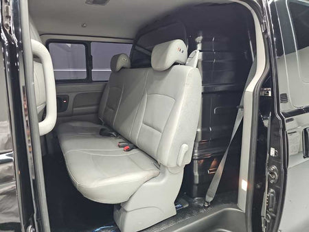 Hyundai Starex — photo 12