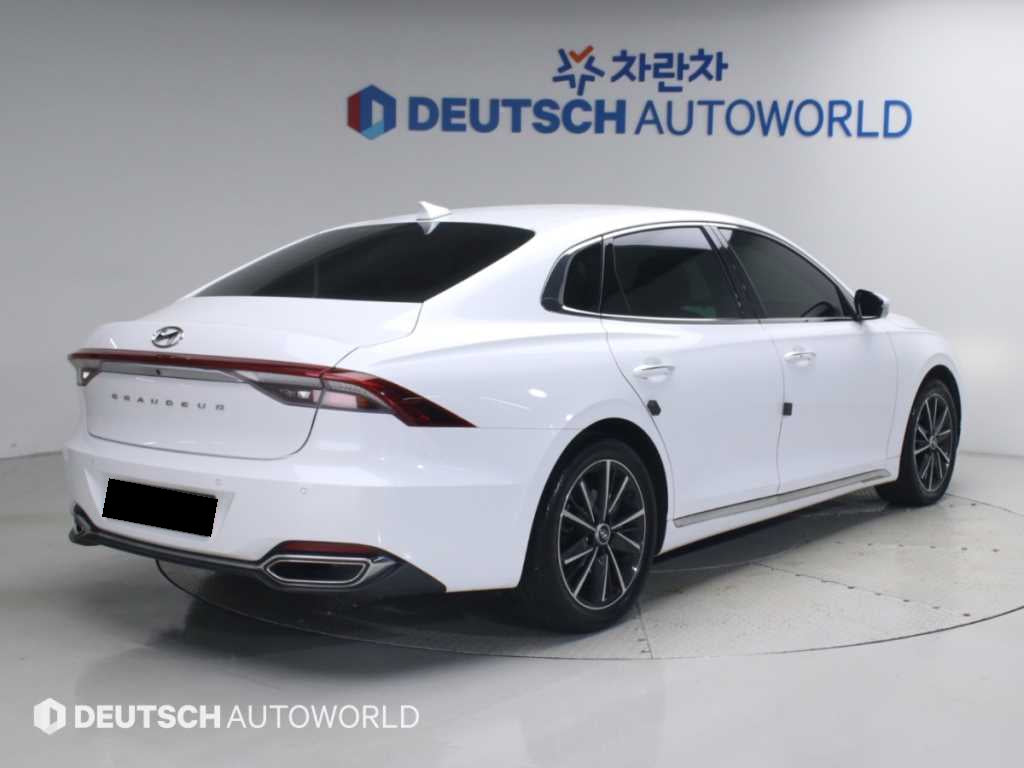 Hyundai Grandeur — photo 02